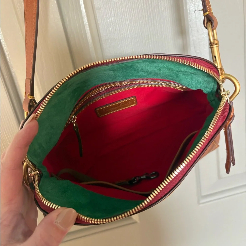 Dooney & Bourke Florentine Cameron Crossbody Bag Brown Leather - Picture 4 of 11